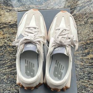 New Balance grey and cream Sneakers womens 8